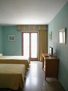 Hotel Nou - Alcover ホテル COSTA DORADA